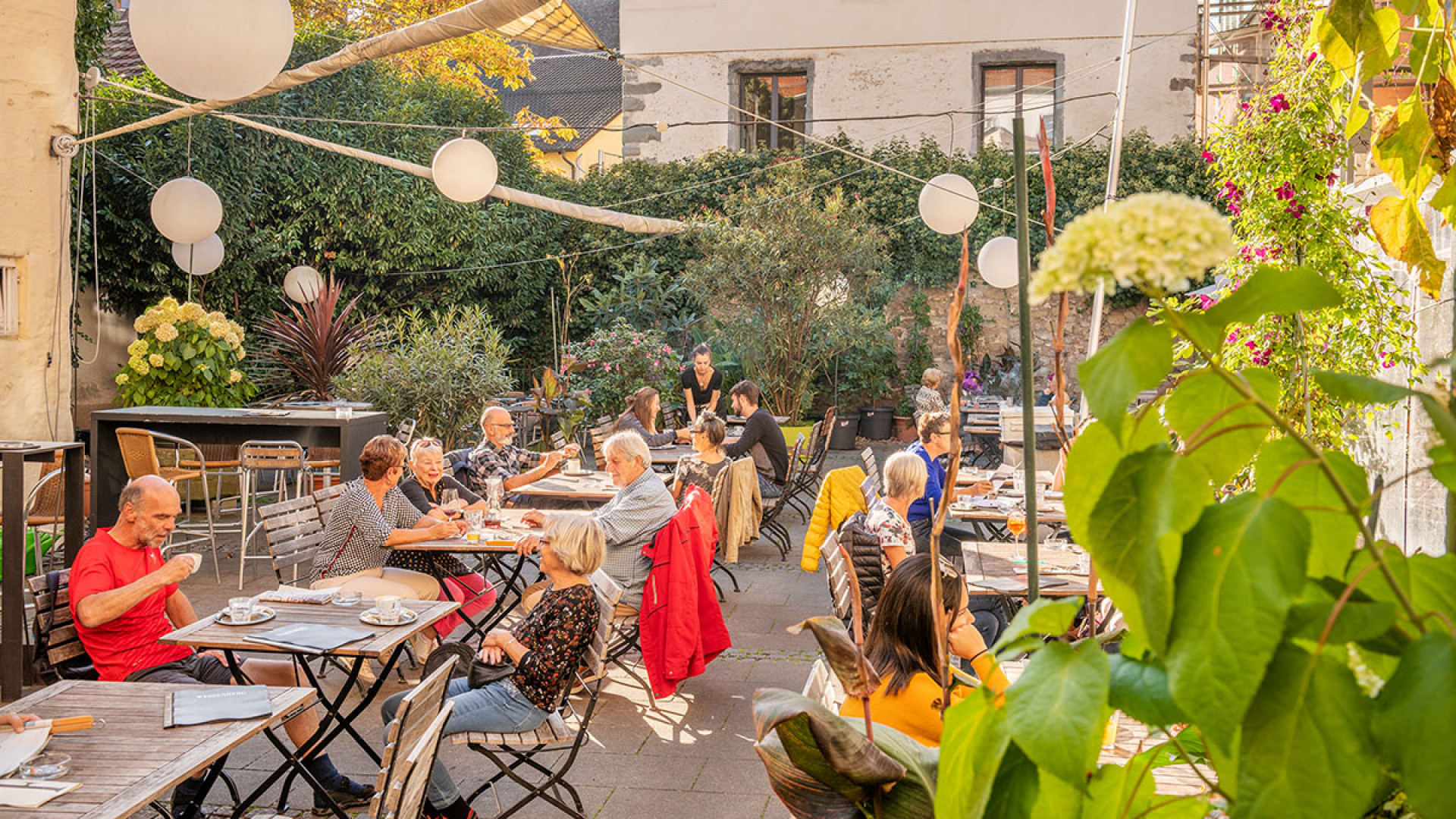 Cozy Atmosphere at Wessenberg Café in Konstanz