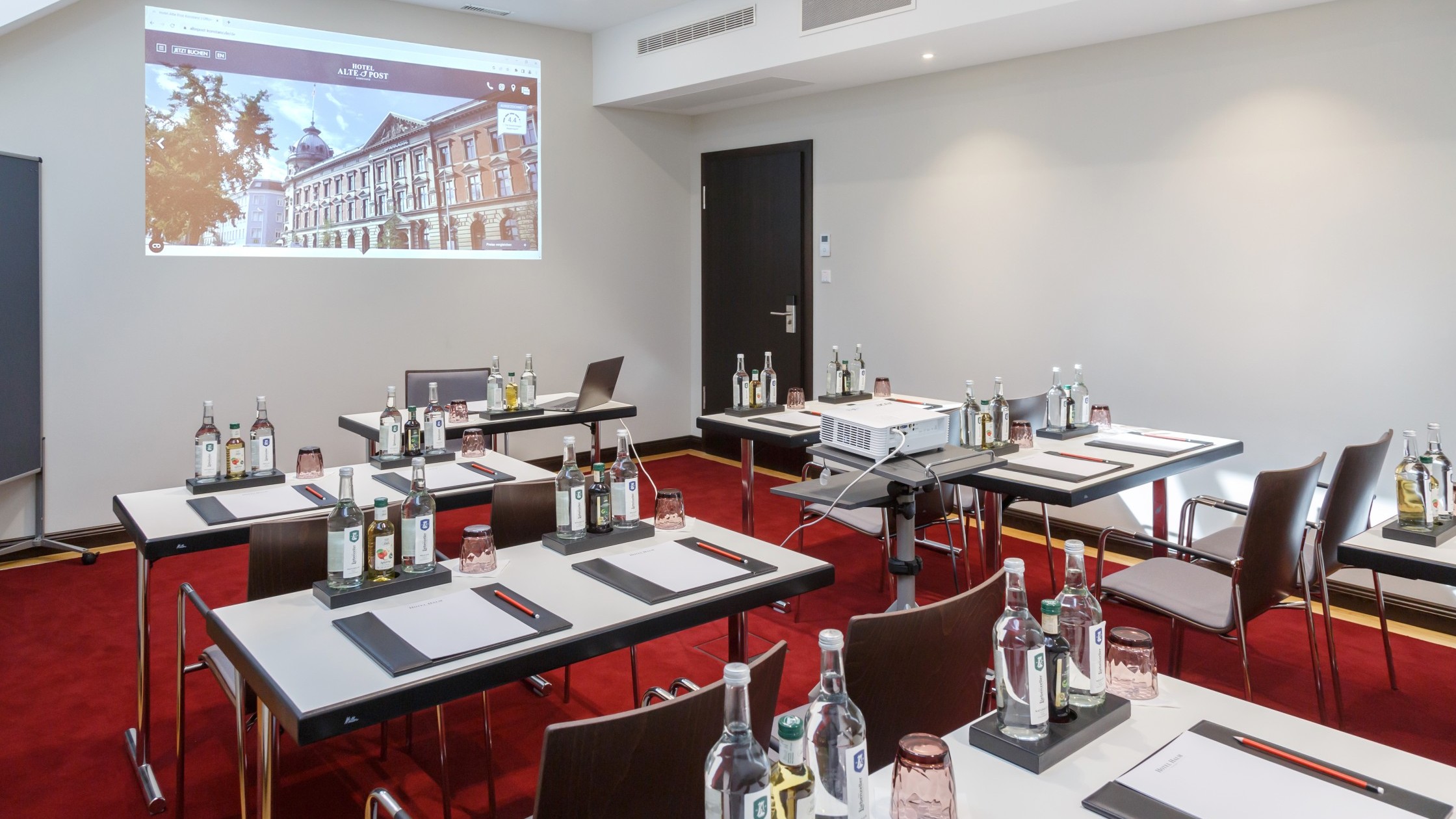 Amarna: Seminarraum in der Alten Post