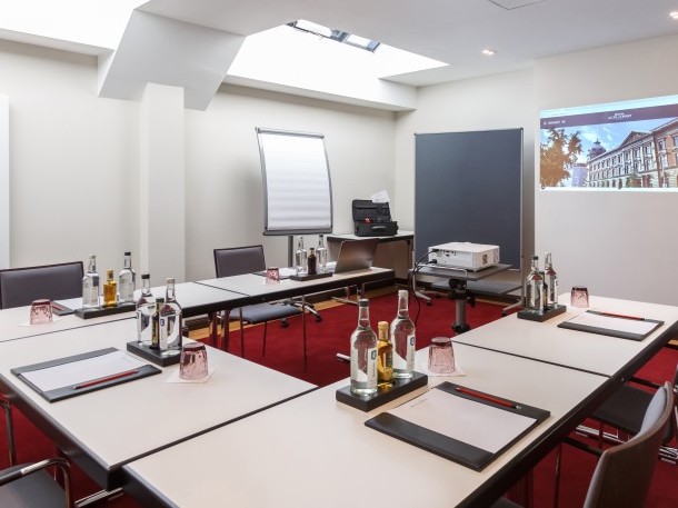 Papyrus: Seminarraum in der Alten Post